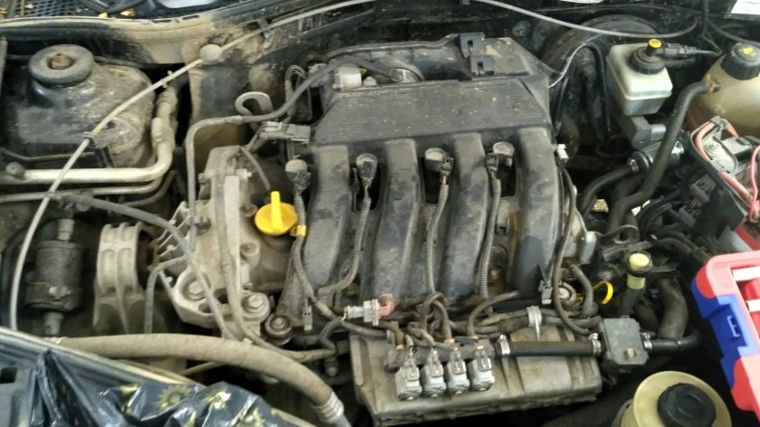 Renault Duster 2.0 мотор
