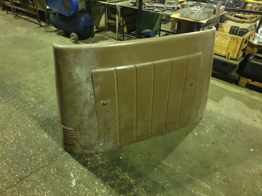 Пластиковый капот уаз