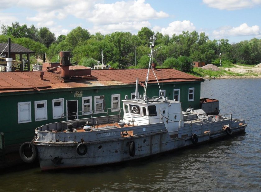 Речные буксиры и толкачи