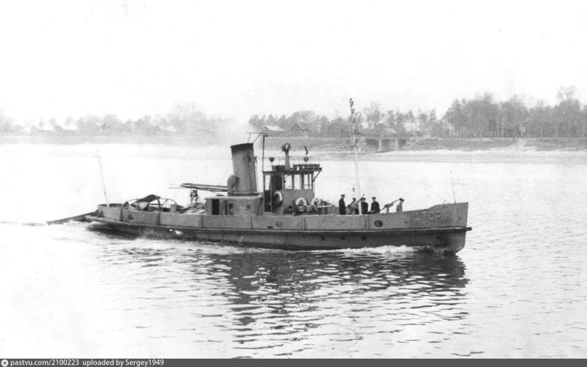 Речной буксир бр-80