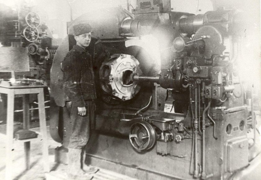 Рыбинский завод в годы войны