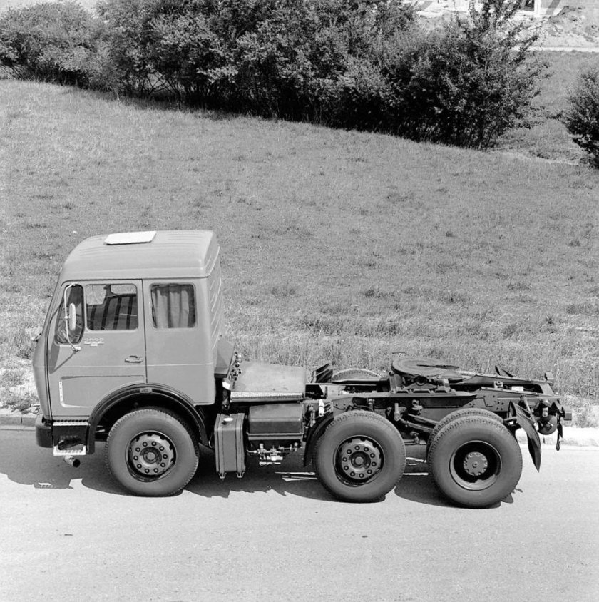 Mercedes-Benz ng l2232s