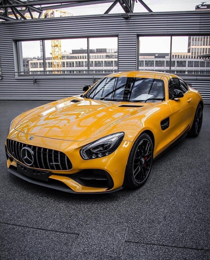 Мерседес Бенц АМГ ГТ