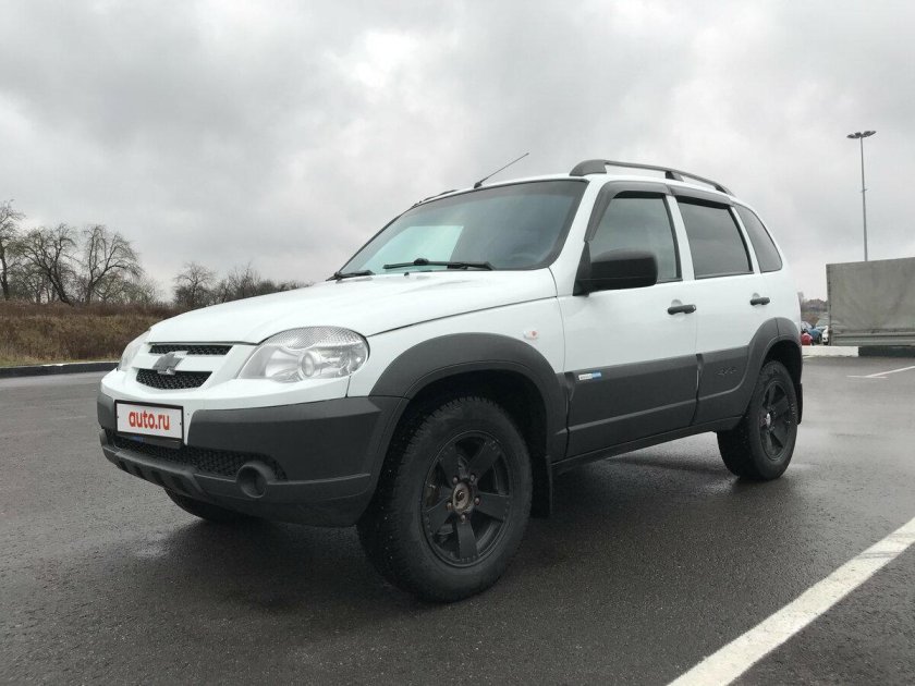 Нива Шевроле 2015 года