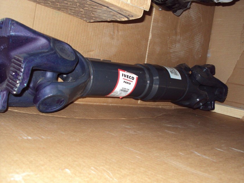 Карданный вал Ивеко 41201728