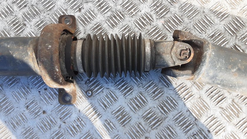 Кардан на рулевой вал на Iveco Daily