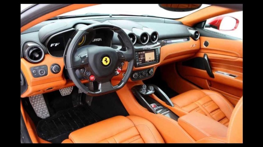 Ferrari FF салон