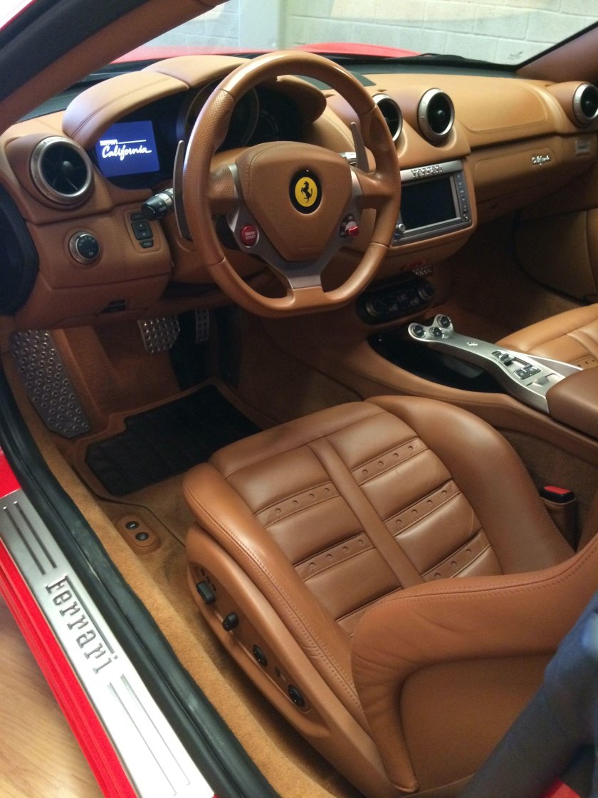 Феррари Калифорния салон