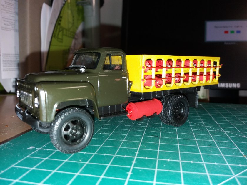 ГАЗ 53 развозчик баллонов