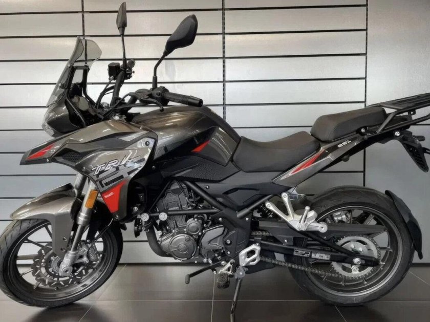 Бенелли ТРК 251