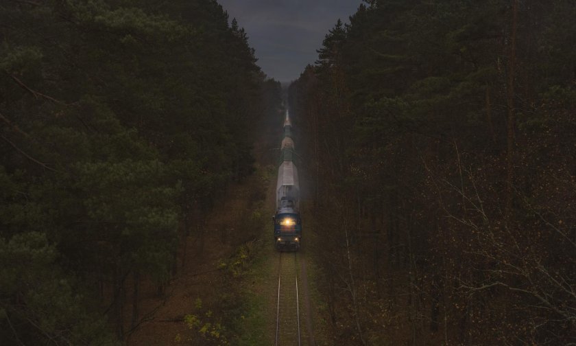 Электричка в сумерках