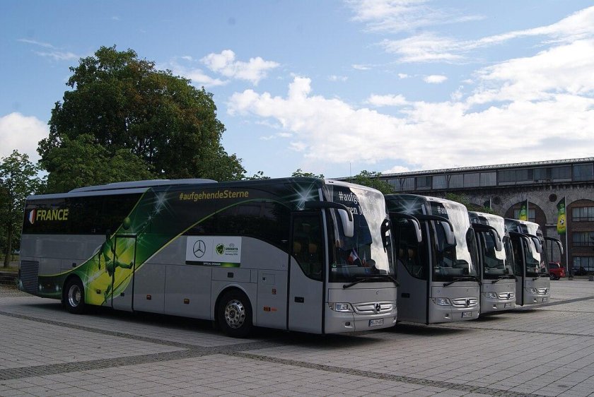 Французский автобус