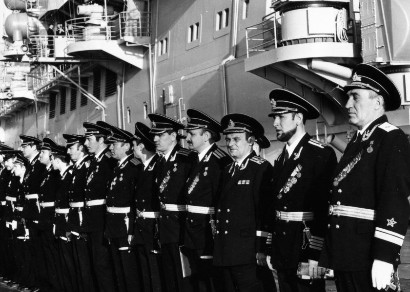 Экипаж ТАКР Новороссийск