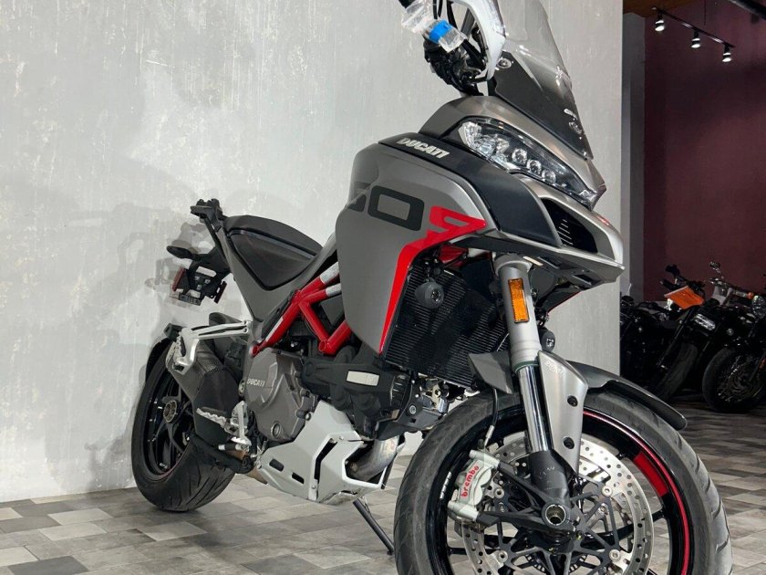 Multistrada 1260 grand tour