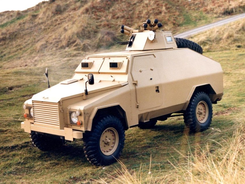 Land Rover броневик