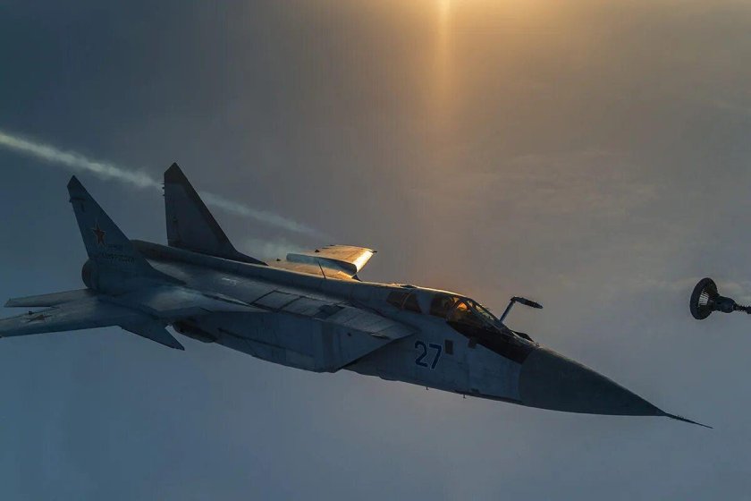 Истребитель перехватчик миг 31