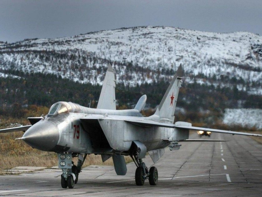 Истребитель миг-31бм