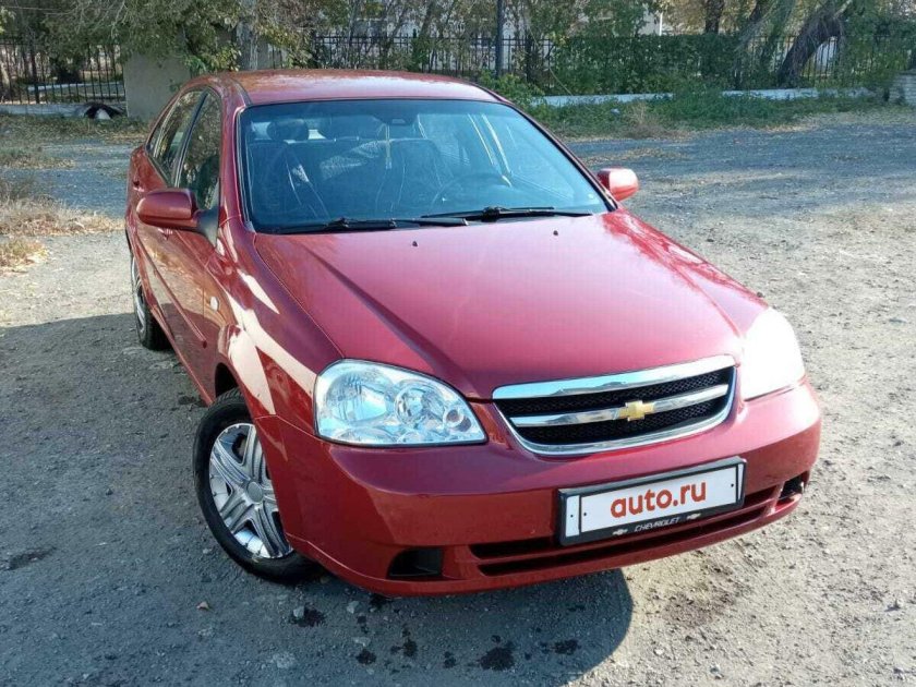Шевроле лачетти 1.4 2007 седан красный