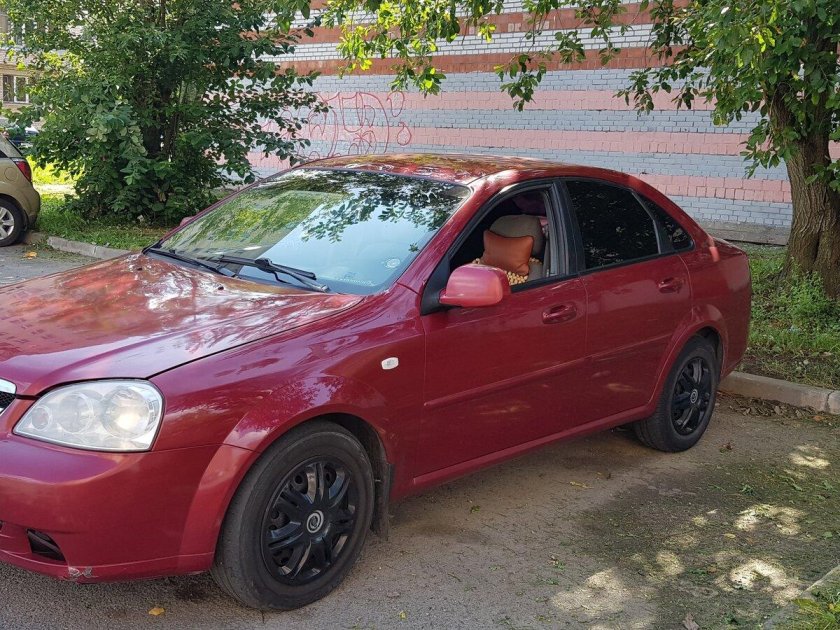 Chevrolet Lacetti 2007 красная