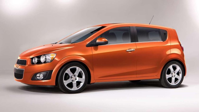 Шевроле Авео хэтчбек 2014