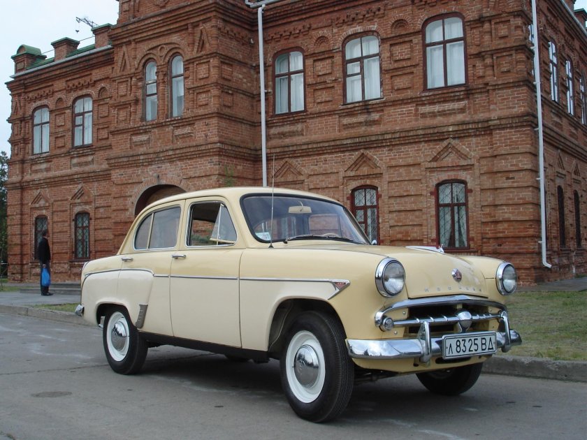 Москвич-407 легковой