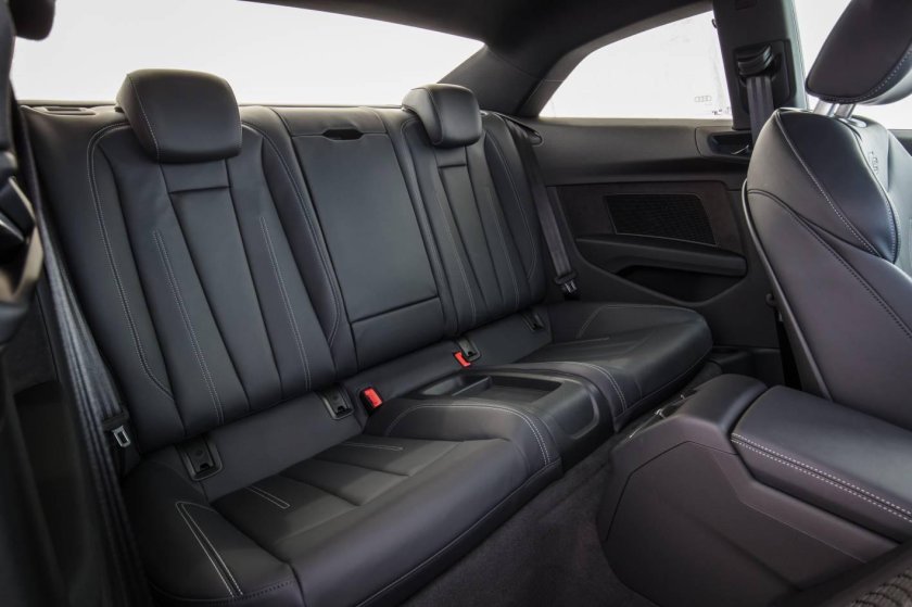Audi a5 Coupe салон сзади