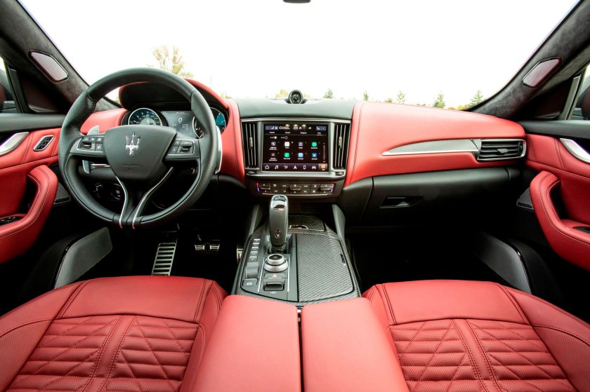 Мазерати Леванте 2022 новый