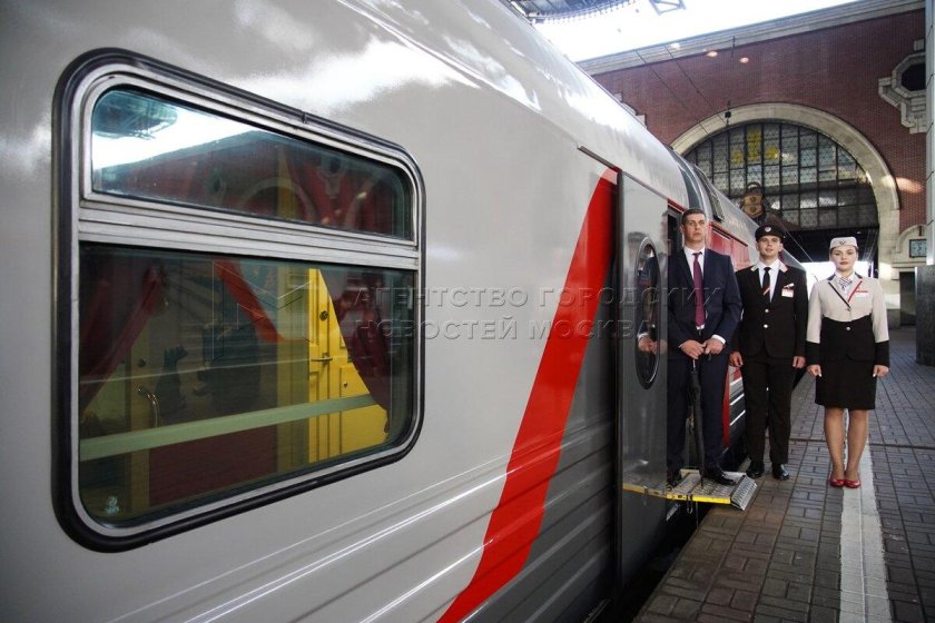 Поезд Москва