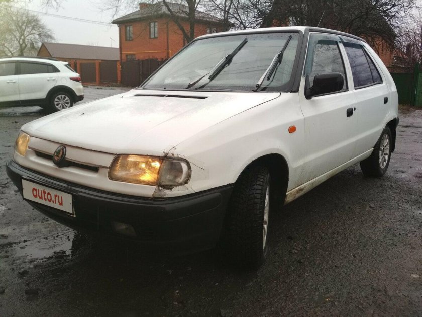 Шкода 1995 года выпуска