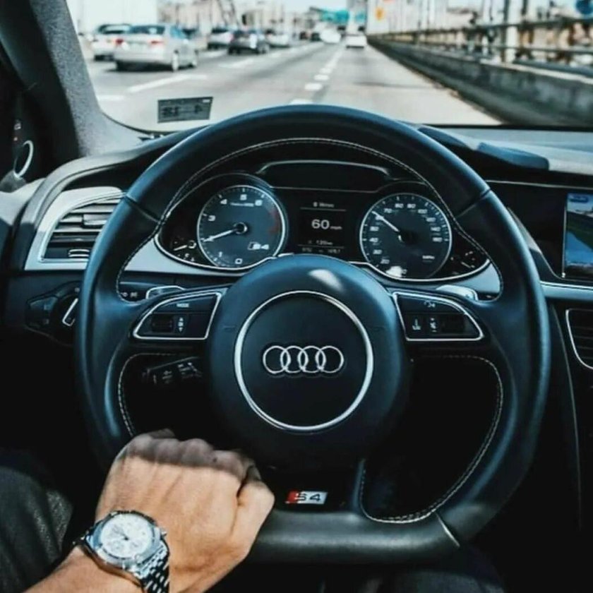 За рулем Ауди s8
