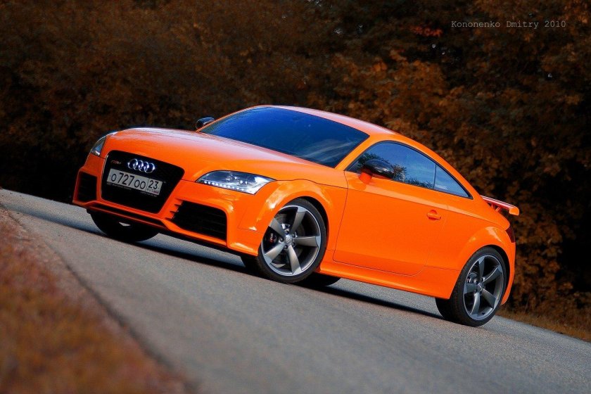 Ауди ТТ РС оранжевая