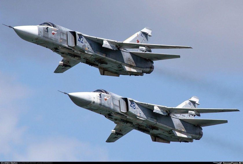 Су24 самолет