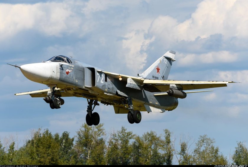 Су24 самолет
