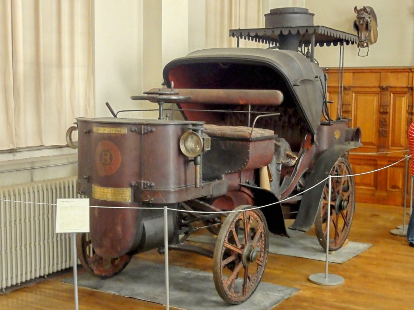 Дилижанс Amedee Bollee 1885 года.