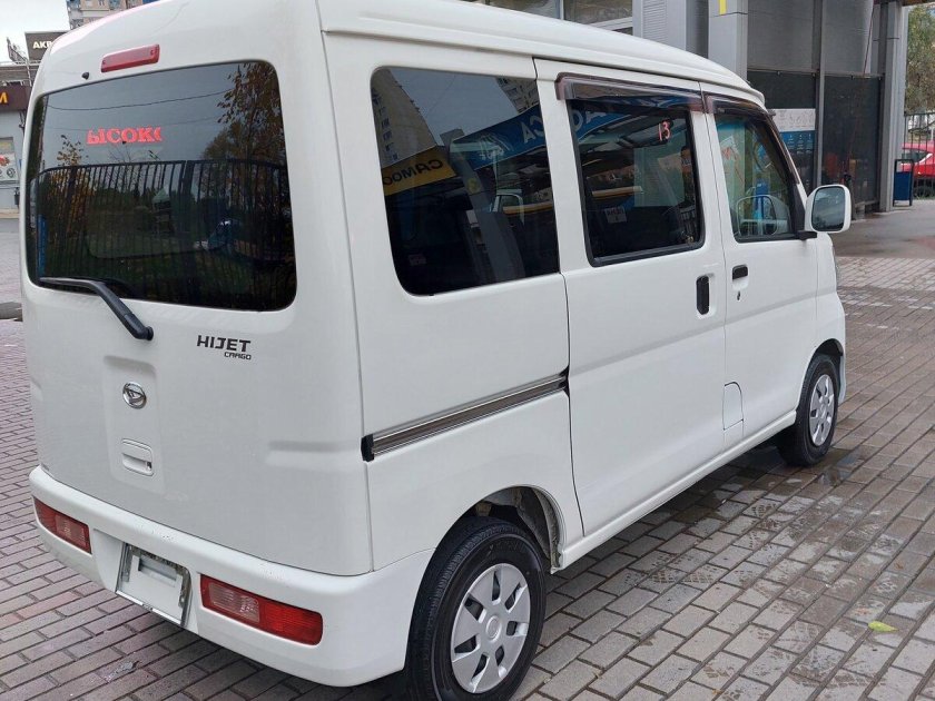 Дайхатсу хайджет карго 4wd