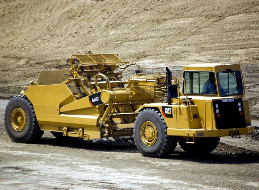 Скрепер Caterpillar 637