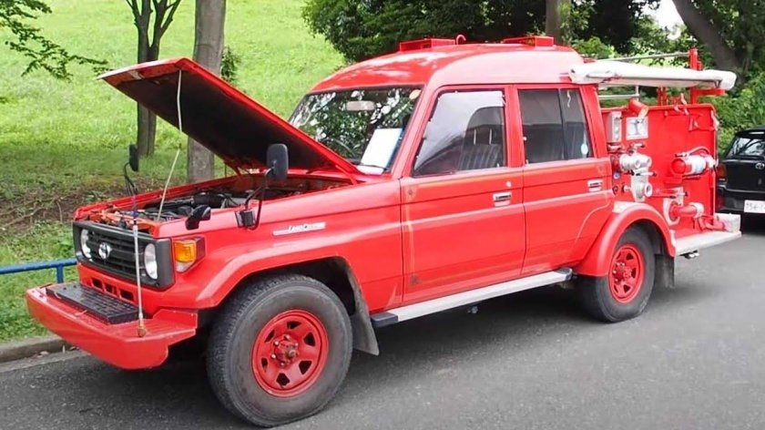 Тойота ленд Крузер пожарная машина