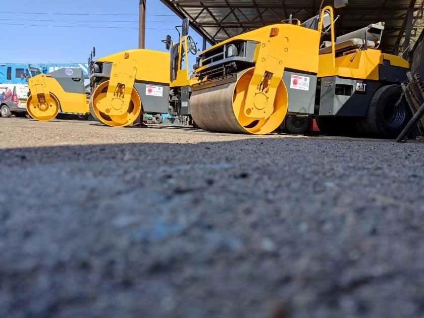 Купить каток дорожный Катерпиллер cb534 бу в России