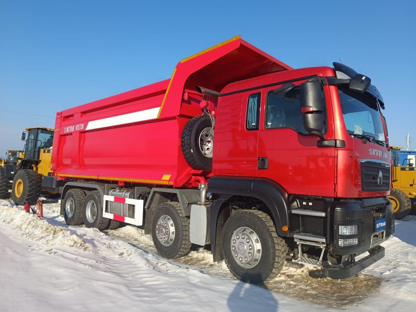 Самосвал sitrak