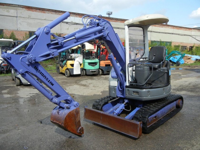 Экскаватор Mitsubishi mm30sr