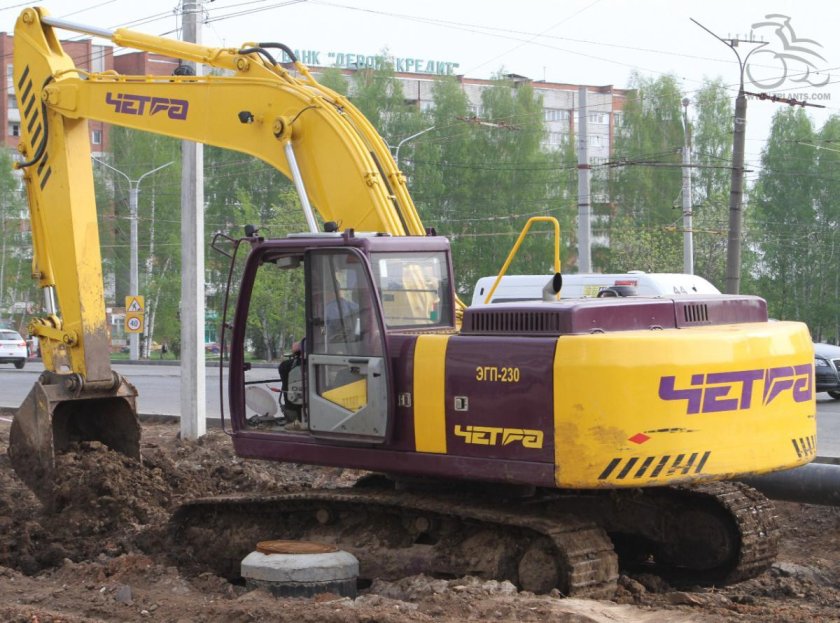 Экскаватор ЧЕТРА ЭГП-230