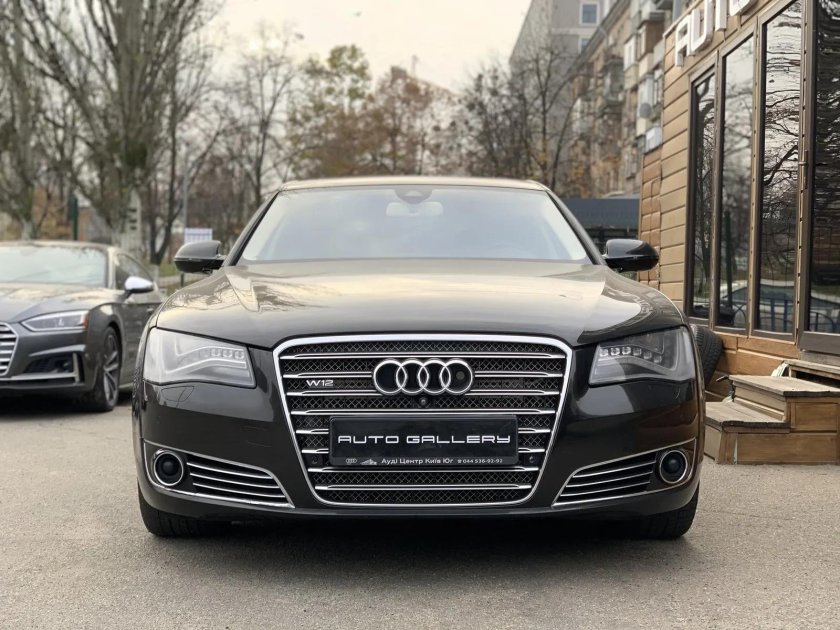 Audi a8 w12
