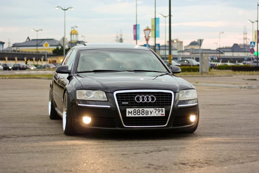 Audi a8 w12