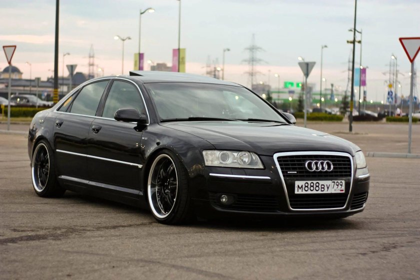 Audi a8 w12