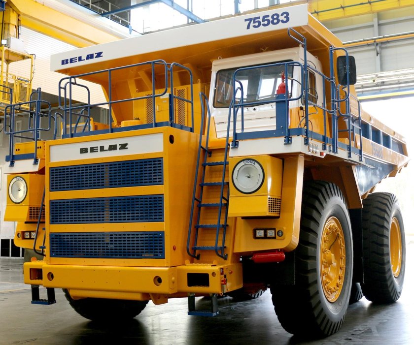 БЕЛАЗ 75583