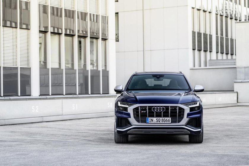 Audi sq8