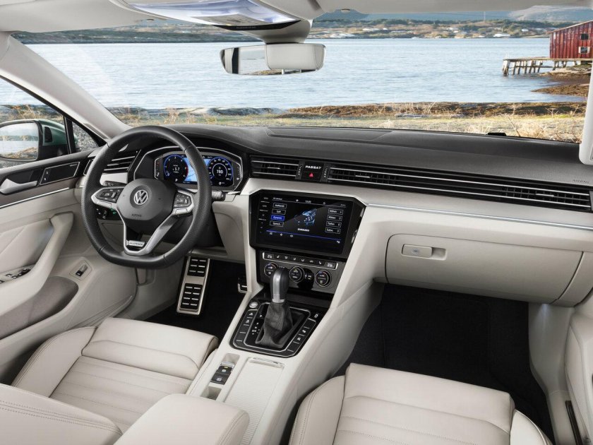 Volkswagen Passat b8 Interior