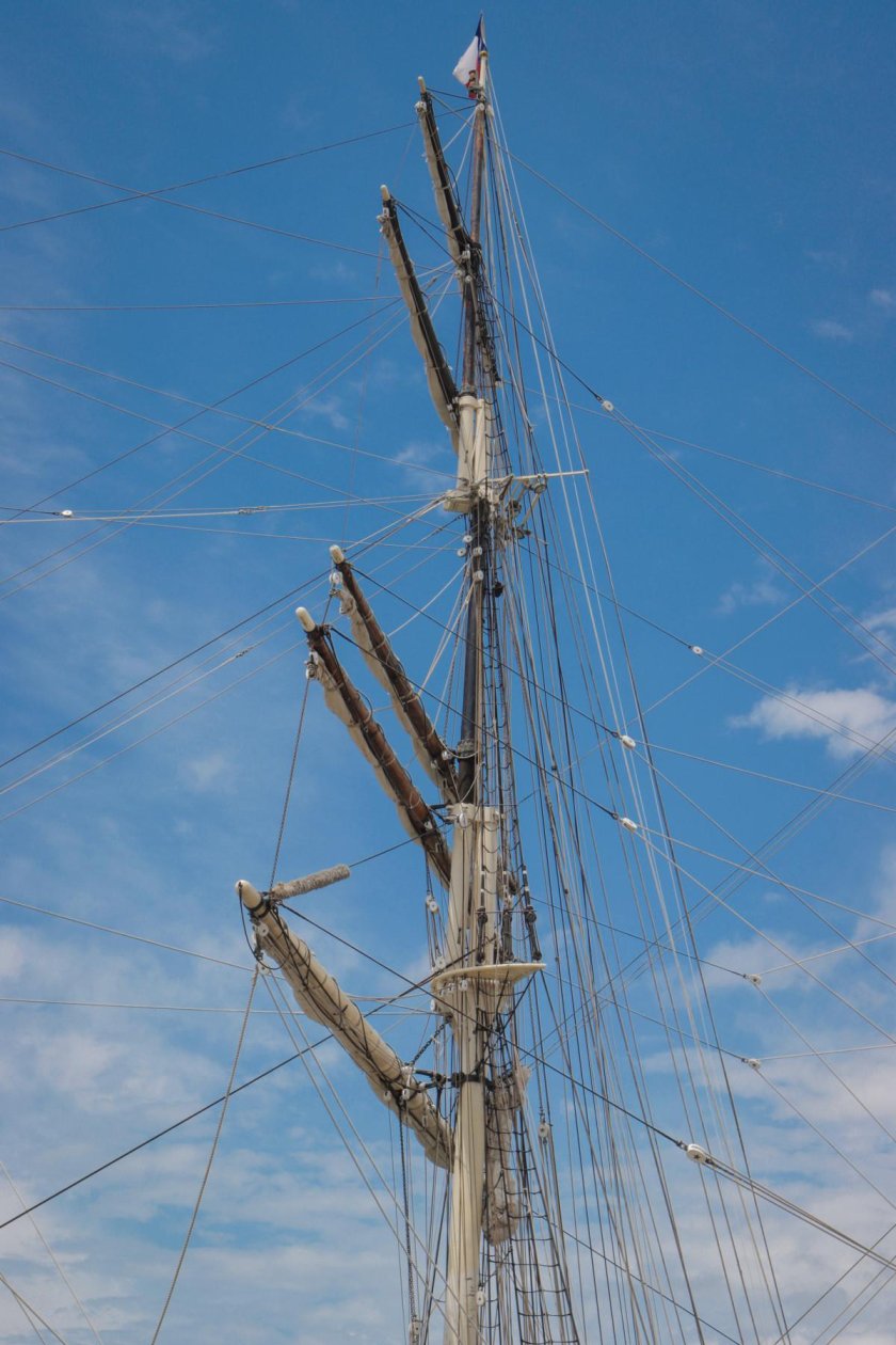 Мачта для кабеля