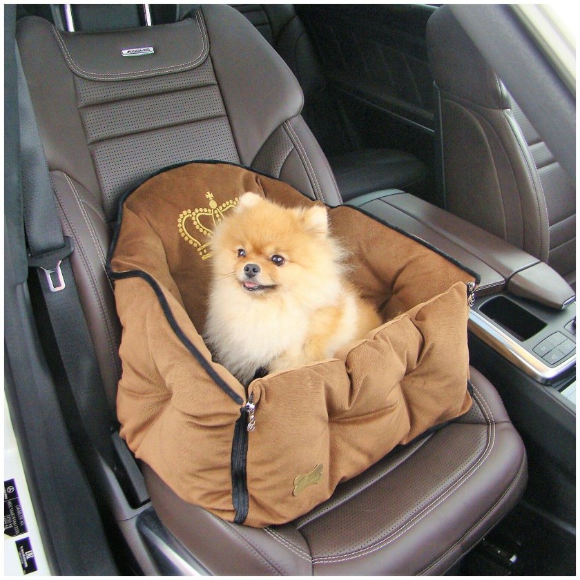 Лежанка для собаки в машину