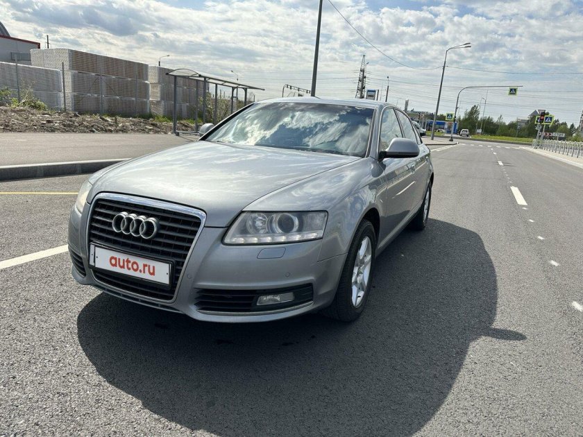 Ауди 2005 года